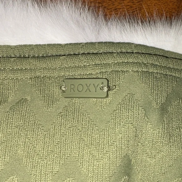 Roxy Olive Green 2 Piece Swimsuit 🩱 - Picture 10 of 12